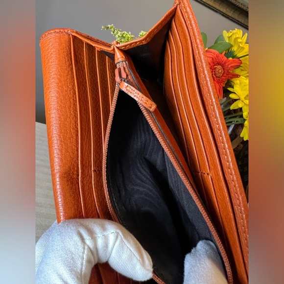 GUCCI Bamboo Accent Long Continental Leather Wallet - Picture 3 of 13